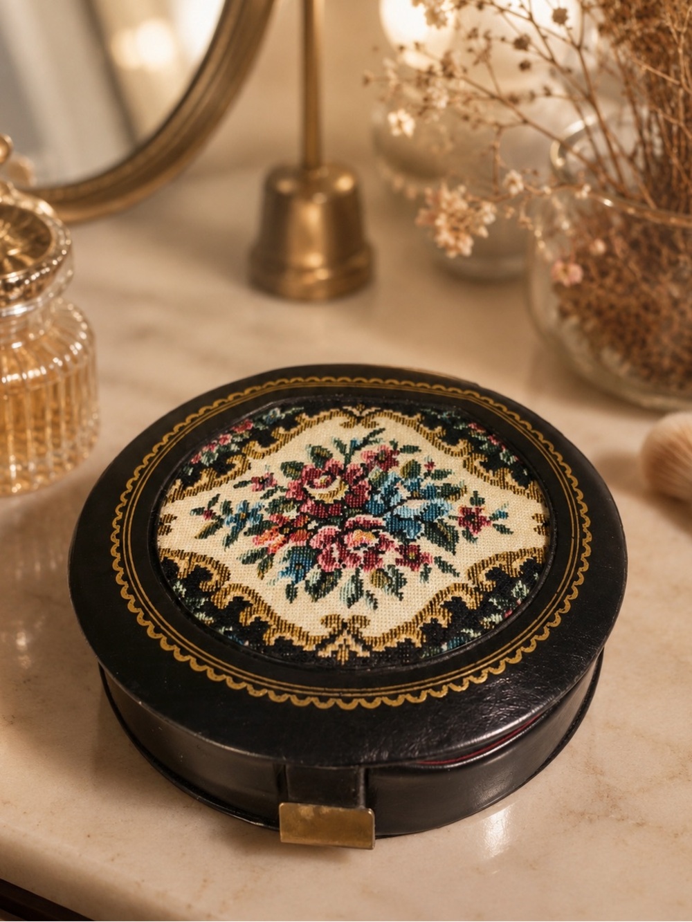 VINTAGE PETIT POINT JEWELRY BOX Wiener Bouquet Mäurer & Wirtz